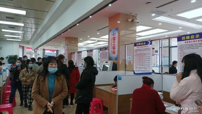 【公共服务质量提升】房县人社局：“就在您身边” 办事真方便