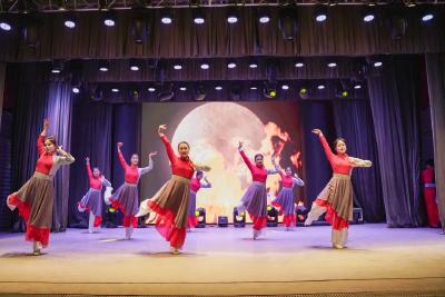 说“闻”解字·总书记的2023｜情暖百姓家