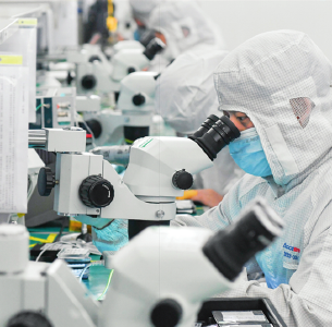 龙头企业集中搞建设，武汉激光产业迎扩建热潮