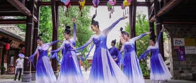 【年味浓】房县：年货市场“红红火火”