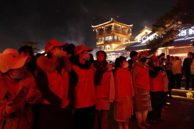 近镜头｜蒸蒸日上的家国·值守