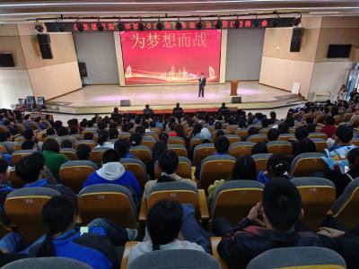 房县思源实验学校：百日誓师燃斗志  奋楫扬帆铸辉煌