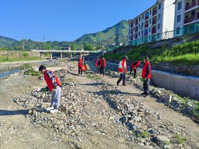 ​中坝乡：携手共护碧水  缔造文明乡村