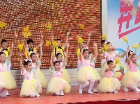 房县东城小学教联体：多彩活动迎“六一” 别样童年共成长