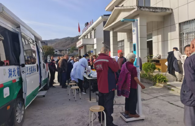 房县窑淮镇卫生院：公卫体检下乡助力乡村振兴
