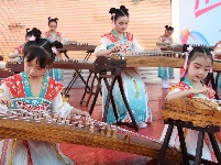 房县东城小学教联体：多彩活动迎“六一” 别样童年共成长