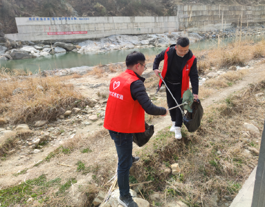 青峰镇：“三部曲”奏响人居环境整治“最强音”
