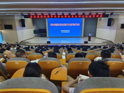 房县思源实验学校：警校携手防欺凌  护航“少年的你”