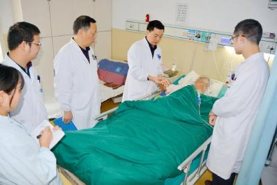 十堰康复新篇章！8个月逆袭，脑出血患者重返正常生活