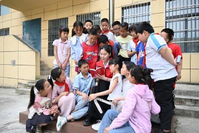 门古寺镇项家河村：检烟普法同行 共护“项”阳成长