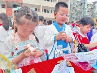 房县实验小学无纸化测评：不以纸笔定能力 虽无笔墨亦飘香