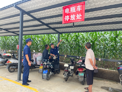 房县消防：电动车“新棚”上岗，为村级消防安全加了一把“安心锁”