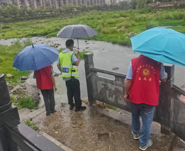 房县青峰镇：闻“汛”而动 打好防汛救灾攻坚战