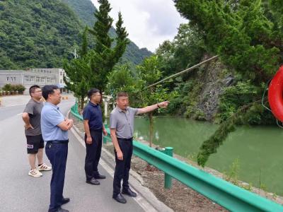 房县野人谷镇：齐抓共管 扎实防溺水“安全网”