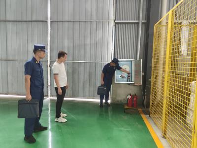 房县消防：安全隐患大检查，筑牢厂区“防火墙”