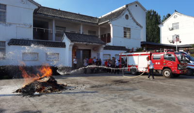 化龙堰镇：农村福利院开展消防安全应急 疏散演练