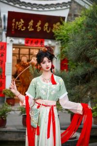 第二期“曲娘牵线·情定西关”暨2024房县七夕专场单身相亲会报名开启