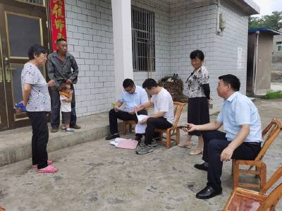 化龙堰镇：“防贫保”筑牢乡村振兴“防护网”