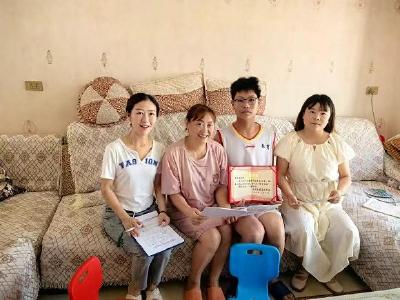 房县思源实验学校：暑期入户家访  共筑成长桥梁