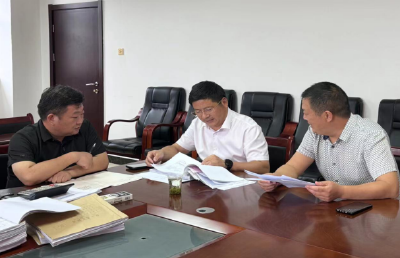 操航督导农村集体“三资”管理突出问题专项整治工作