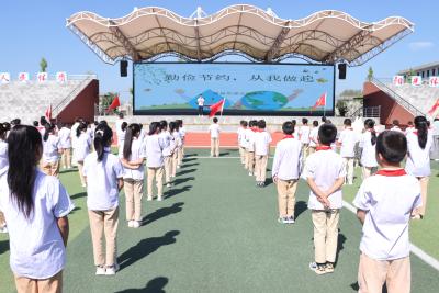 房县思源实验学校：开展“勤俭节约·文明就餐”宣传活动