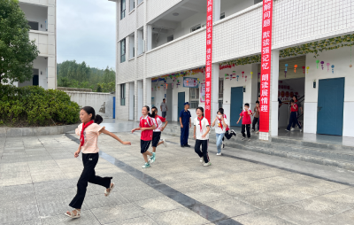 房县：消防培训进校园 上好“开学第一课”