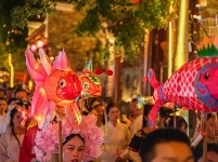 汉服游园 情满房县西关印象景区