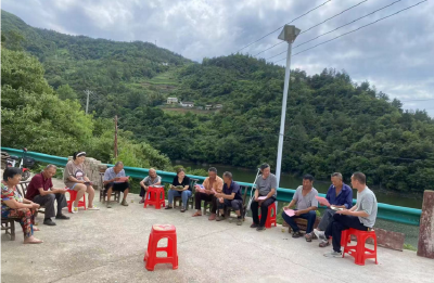 青峰镇：党建赋能促发展 绘就乡村新画卷 青峰镇