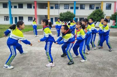 军店镇月明小学：“玩转”课间十分钟  拉满童年幸福感