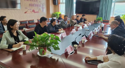 襄阳市中医院来房县开展对口帮扶工作