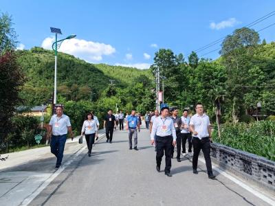 房县化龙堰镇：强化预算监督  基层代表在行动