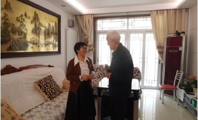 房县供销社：重阳慰问送温情，浓浓关怀暖人心