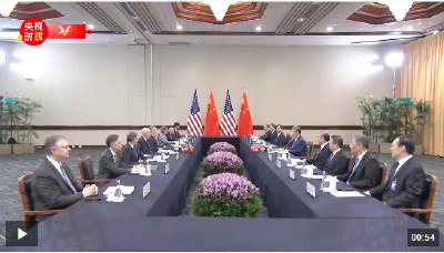 习近平会见美国总统：多为当前动荡不安的世界 注入确定性 提供正能量