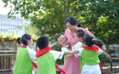 躬耕教坛守初心 提灯引路育桃李  ——记房县东城小学“市级优秀教师”胡长菊