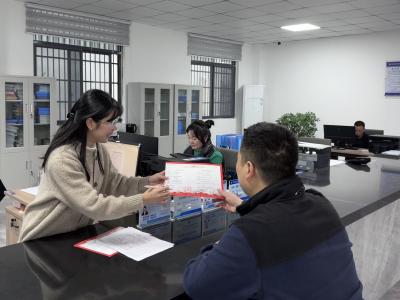 窑淮镇：当好便民利民“服务员”   做群众“暖心人”