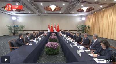 习近平会见韩国总统尹锡悦
