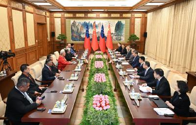 习近平会见萨摩亚总理：一个多世纪前 就有很多中国人到萨摩亚工作生活 为当地发展作出了积极贡献