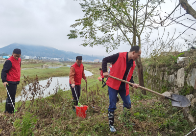 房县化龙堰镇：环境整治持续发力，人居环境向“美”而行 