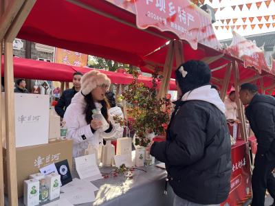 “好物在房县，全民赶大集”活动：中坝乡特产备受青睐