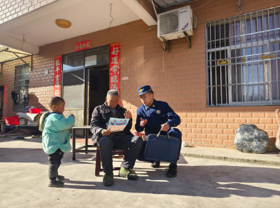 房县消防：多措并举开展“消防进家  平安过冬”活动