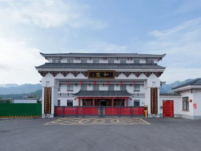 【春风送岗 “职”等你来】北京忠和房县生物食品有限公司招聘，提供食宿购五险......