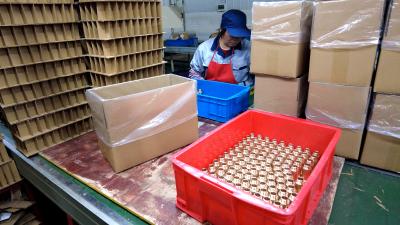 房县伯特利：开足马力忙生产 全力以赴赶订单