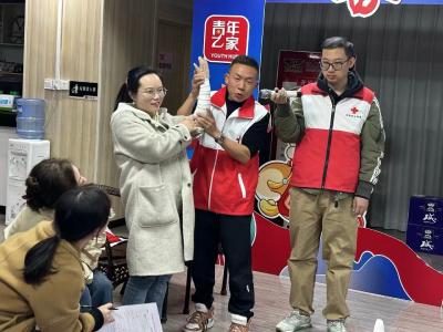 房县救护培训进青年夜校