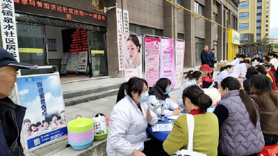 房县科协：健康科普进社区  惠民服务暖人心