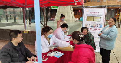 县中医院：组织开展义诊活动