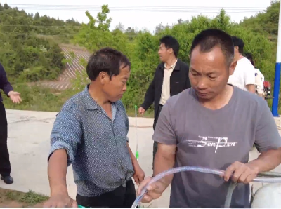 门古寺镇积极开展抗旱保苗工作