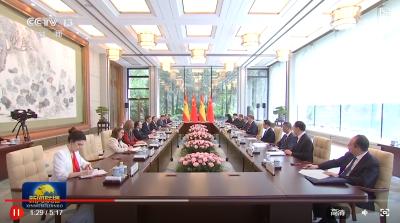 独家视频丨习近平：3年内第三次来访 体现了你对深化中西关系的高度重视和坚定意愿