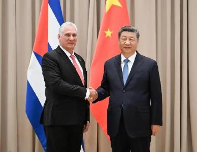 习近平会见古巴国家主席迪亚斯-卡内尔