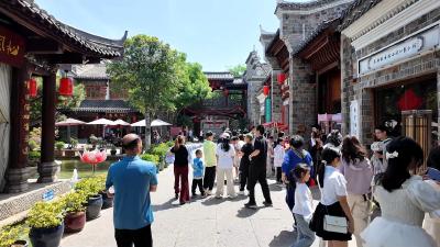  “代表智库”链动三产革新 ——看嘉鱼人大代表如何用履职密码撬动县域产业倍增