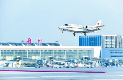 黄石临空经济跑出“加速度”：冰鲜水产“次日达全国”，3C产品“隔日通全球